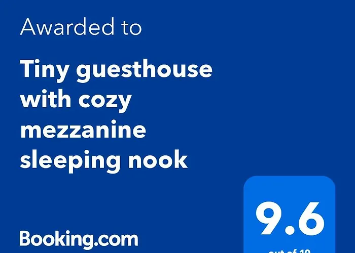 Tiny Guesthouse With Cozy Mezzanine Sleeping Nook